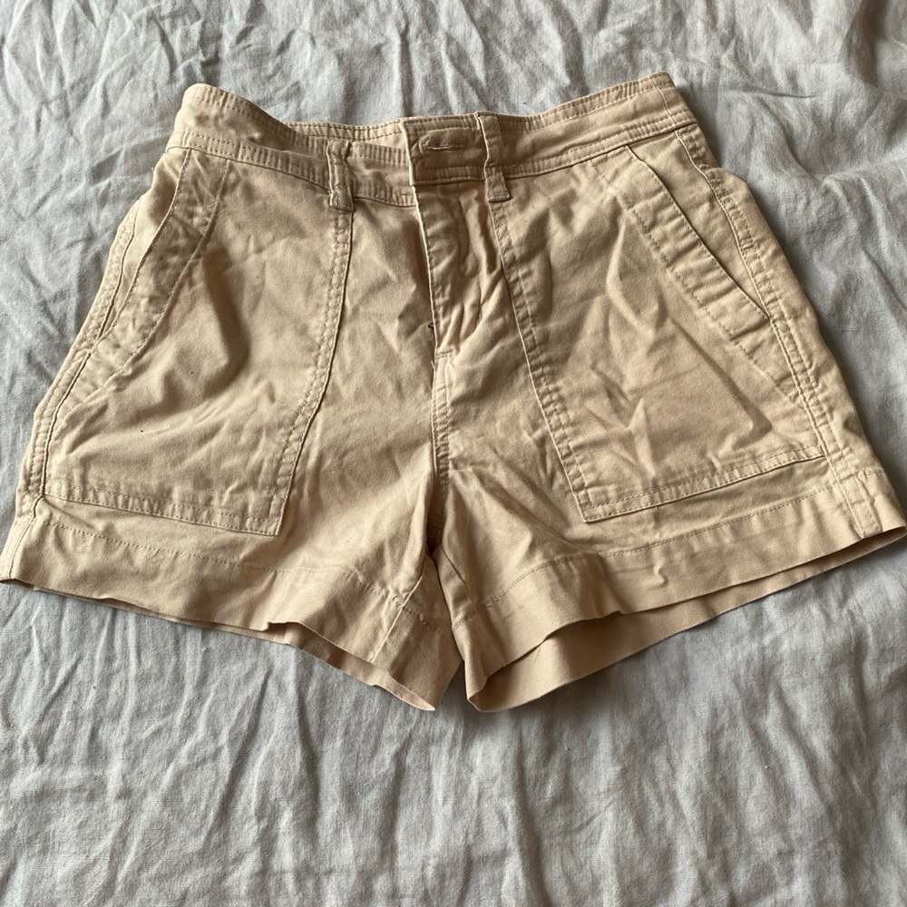 Women’s khaki shorts
